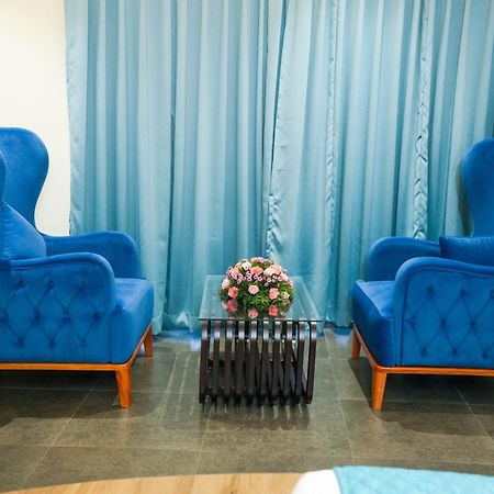 Blue Castle Ξενοδοχείο Thiruvananthapuram Εξωτερικό φωτογραφία